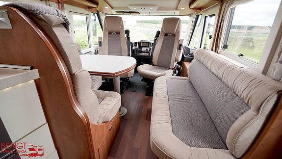 Carthago Chic C-Line XL I 5.5 LE | KAMPANJ 18 of 21