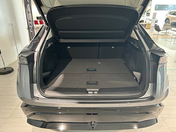 Nissan Ariya 5 of 13