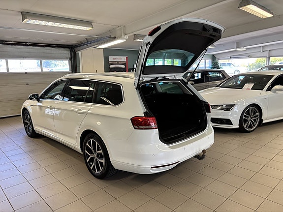 Volkswagen Passat 3 of 7