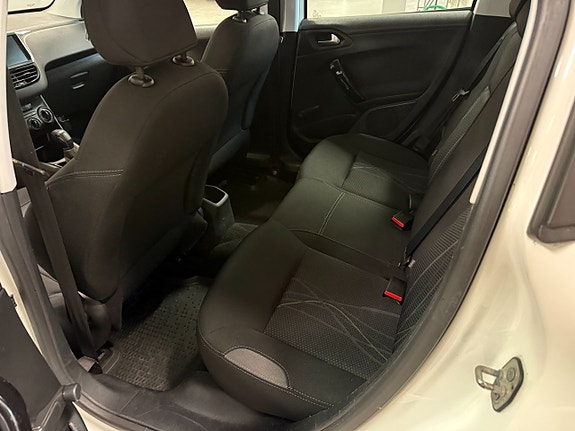 Peugeot 208 7 of 7