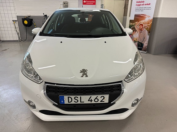 Peugeot 208 5 of 7