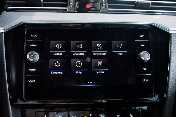 Volkswagen Passat 20 of 30