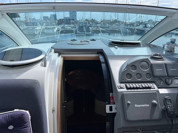 Sealine 29 SC 8 of 12