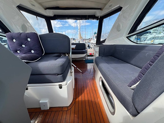 Sealine 29 SC 6 of 12