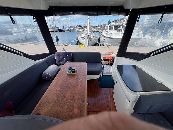 Sealine 29 SC 5 of 12