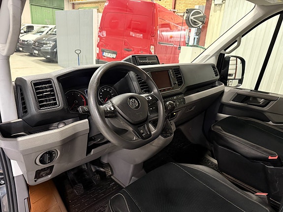 Volkswagen Crafter 8 of 16