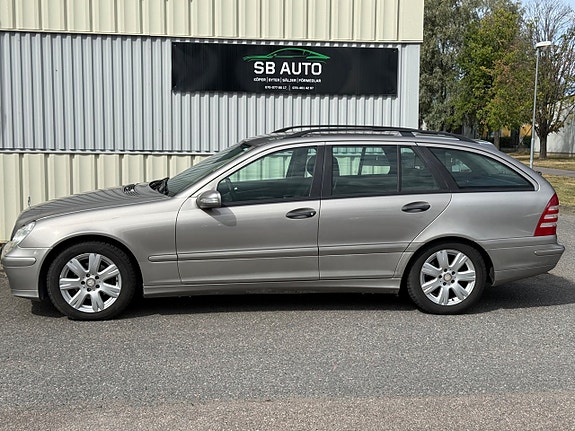 Mercedes-Benz C220 5 of 11