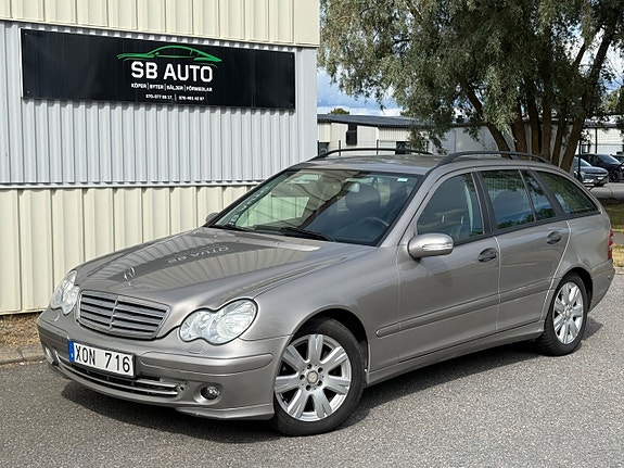 Mercedes-Benz C220 6 of 11