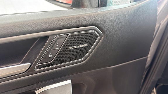 Volkswagen Tiguan Allspace 13 of 15