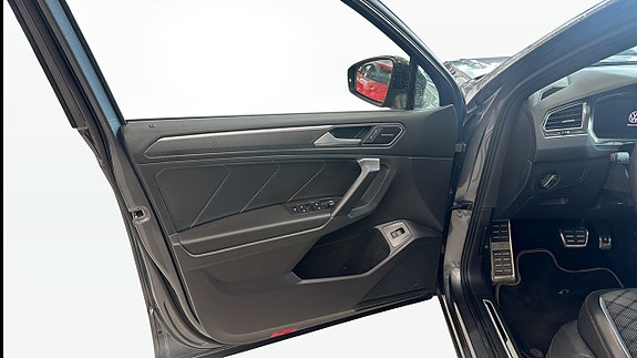 Volkswagen Tiguan Allspace 11 of 15