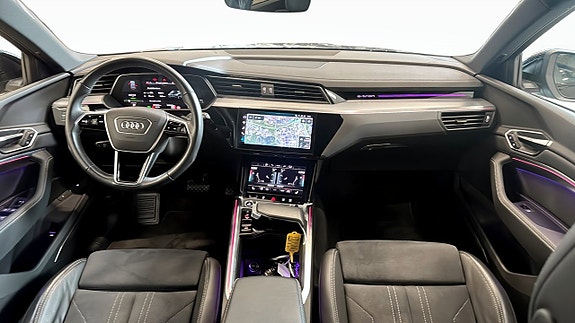 Audi Q8 4 of 14