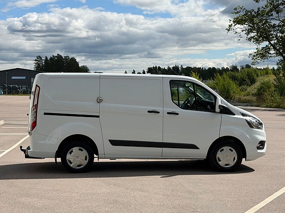 Ford Transit Custom 9 of 30