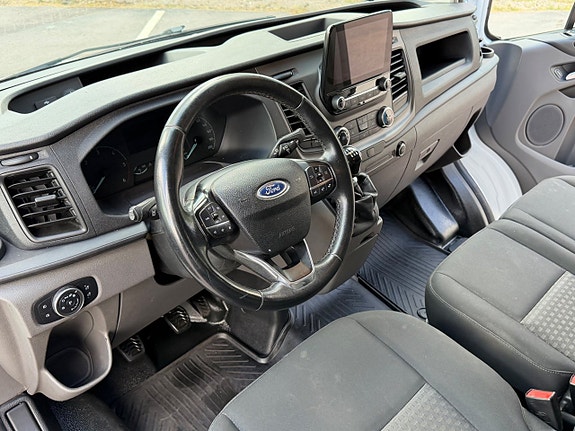 Ford Transit Custom 15 of 30
