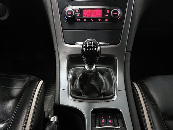 Ford Mondeo 17 of 18