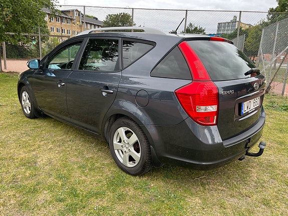 Kia Ceed 4 of 14