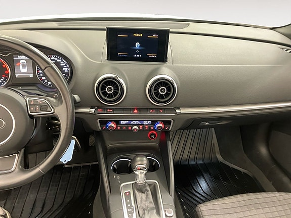 Audi A3 11 of 16