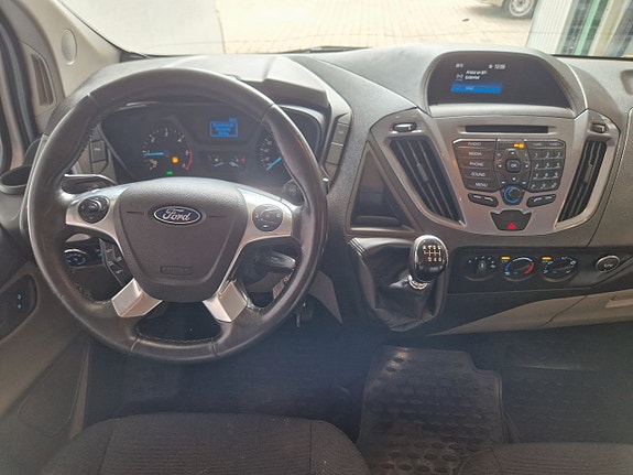 Ford Transit Custom 9 of 17