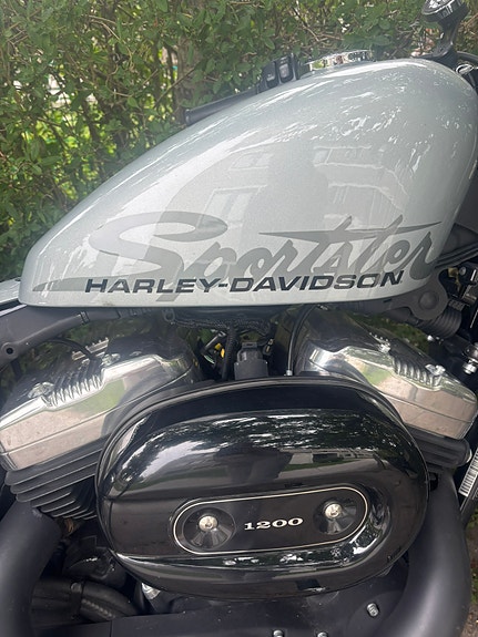 Harley-Davidson Forty-Eight 2 of 4