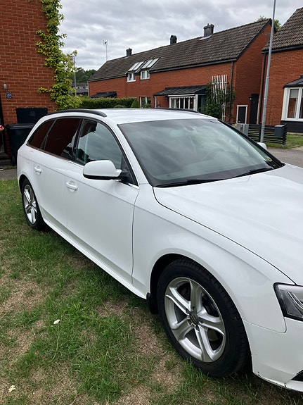 Audi A4 3 of 9