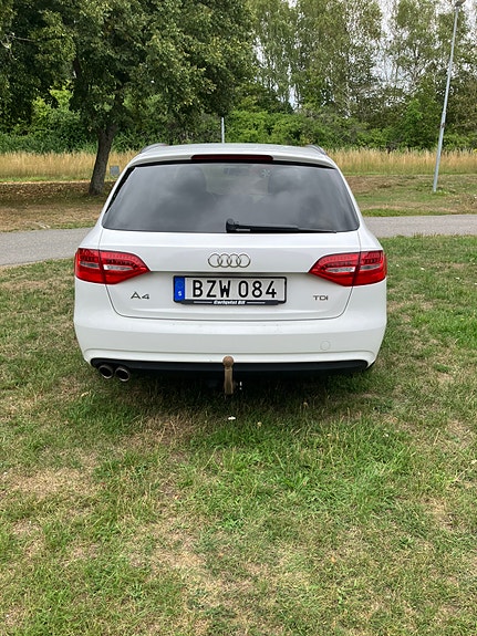 Audi A4 4 of 9