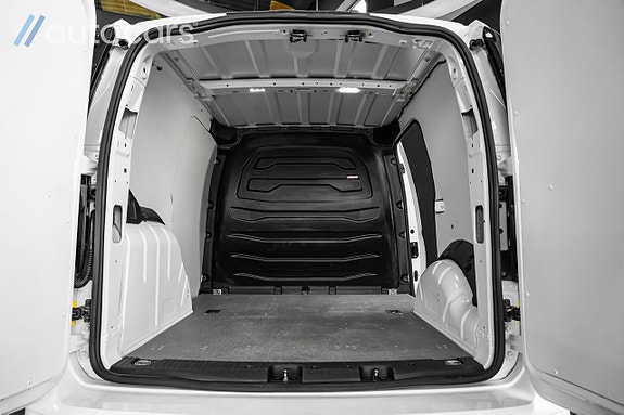 Volkswagen Caddy 16 of 30