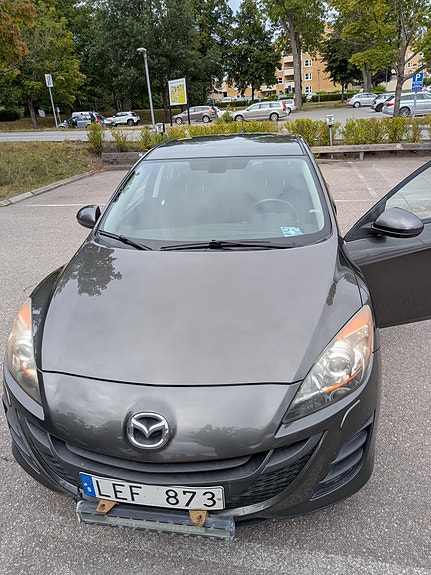 Mazda 3 3 of 8