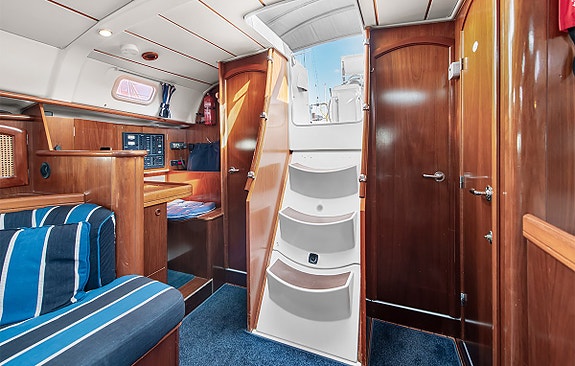 Beneteau Oceanis 411 Clipper 7 of 12