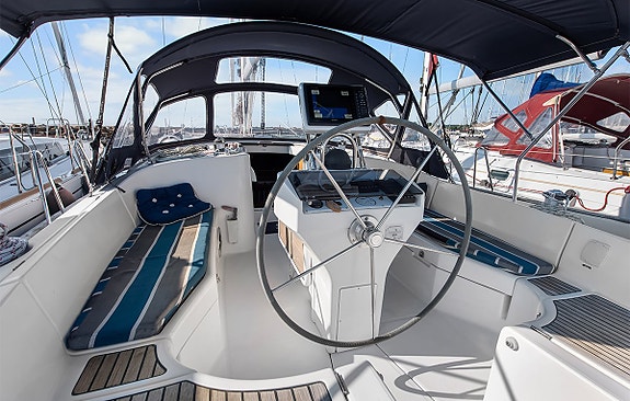 Beneteau Oceanis 411 Clipper 5 of 12