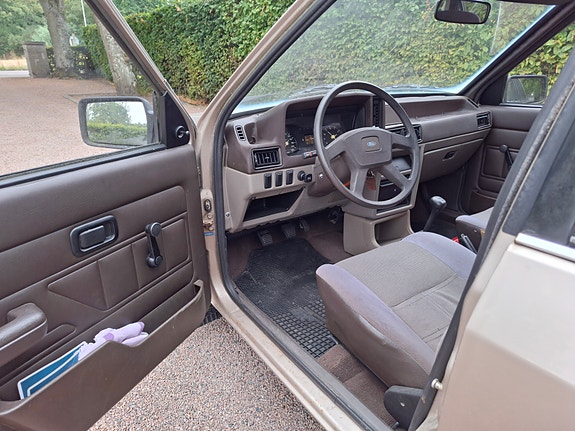Ford Escort 14 of 19