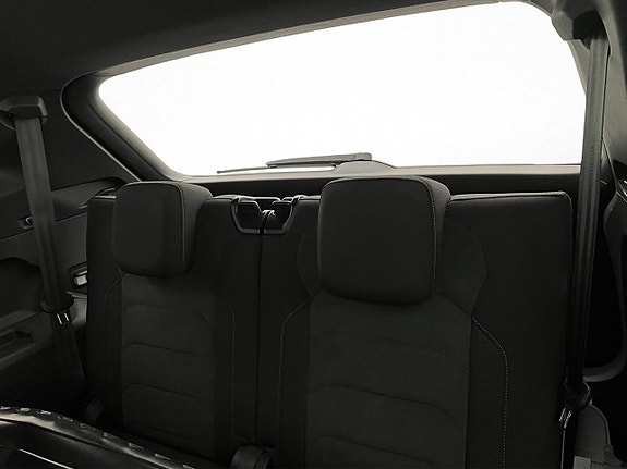 Volkswagen Tiguan Allspace 14 of 30