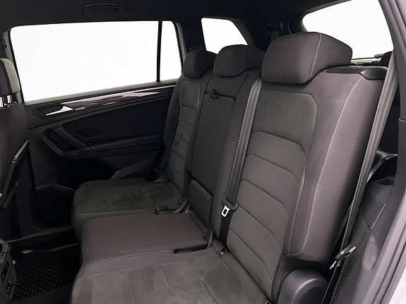 Volkswagen Tiguan Allspace 12 of 30