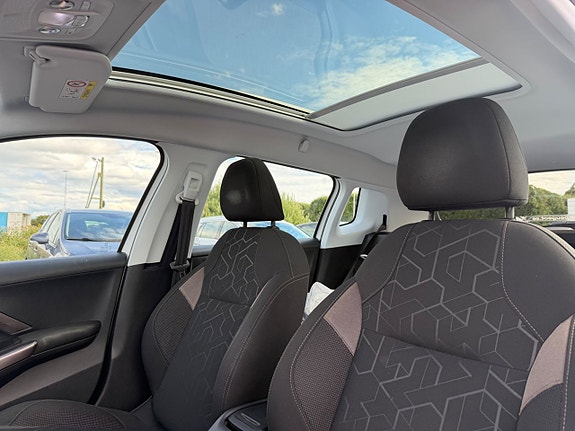Peugeot 2008 10 of 19