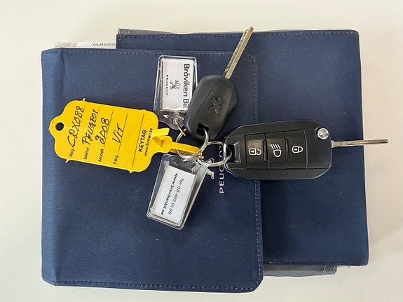 Peugeot 2008 19 of 19