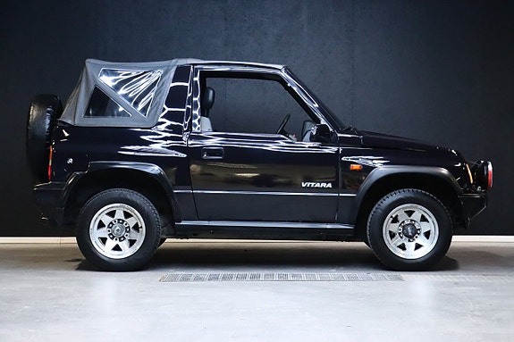 Suzuki Vitara 7 of 22