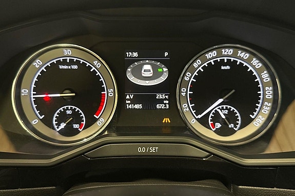 Skoda Superb 13 of 21