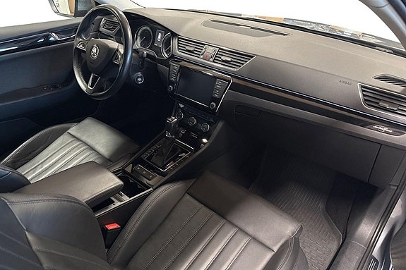 Skoda Superb 7 of 21