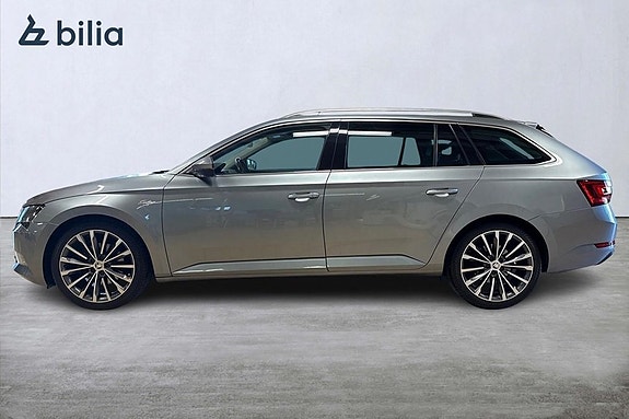 Skoda Superb 2 of 21