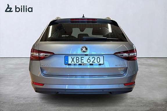 Skoda Superb 5 of 21
