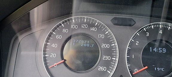 Volvo V70 7 of 7