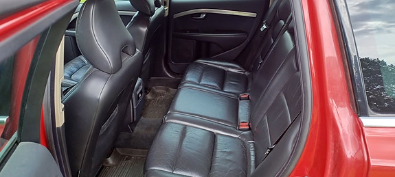 Volvo V70 5 of 7