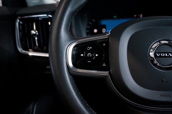 Volvo V90 27 of 30