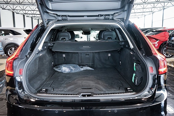Volvo V90 10 of 30