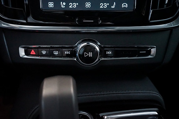 Volvo V90 24 of 30