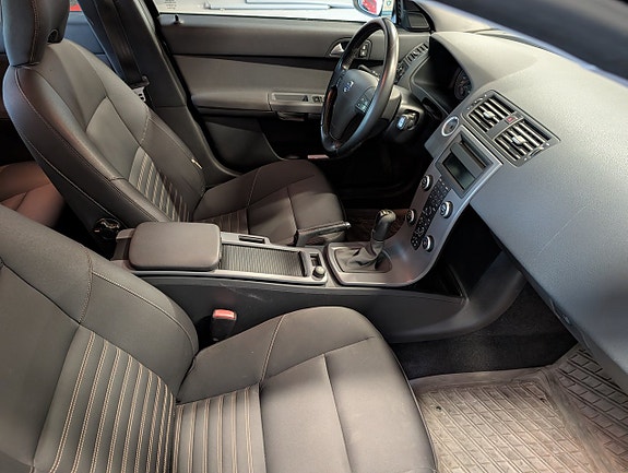 Volvo V50 6 of 9