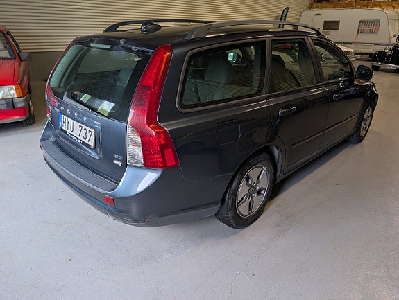Volvo V50 4 of 9