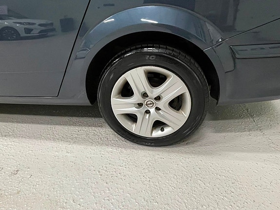 Opel Astra 27 of 27