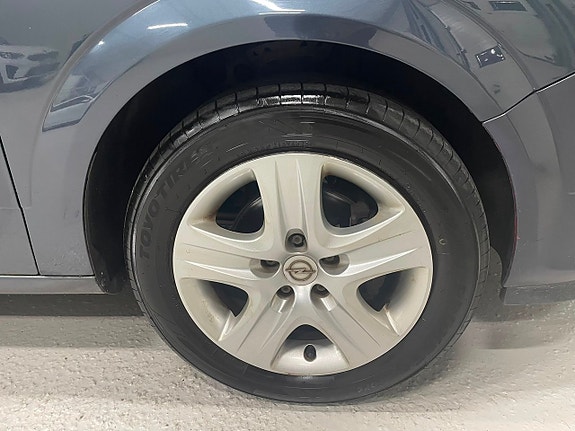 Opel Astra 25 of 27
