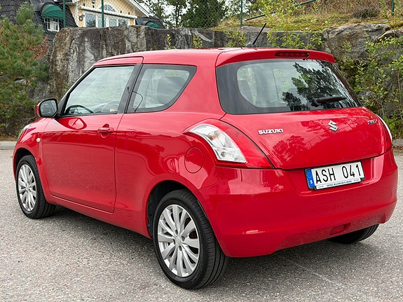 Suzuki Swift 4 of 6