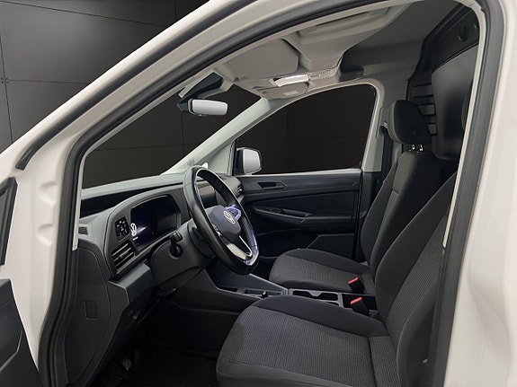 Volkswagen Caddy Maxi 17 of 30