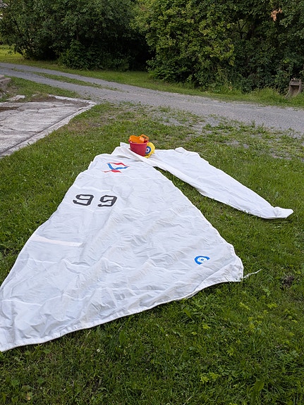 Segelkombi 4,2 m med utombordare 7,5 hk. 3 of 4
